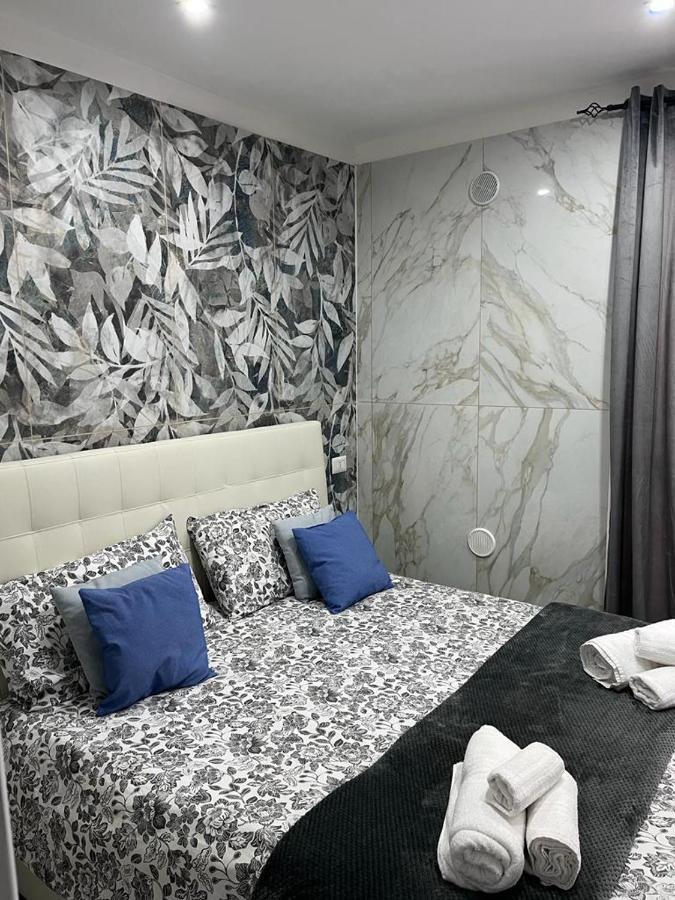 Suite Nicolai 165 Bari Exterior photo